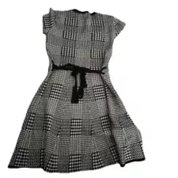 Women’s Max Studio Plaid Long Sleeve Sweater Dress Size Small - Picture 5 of 5